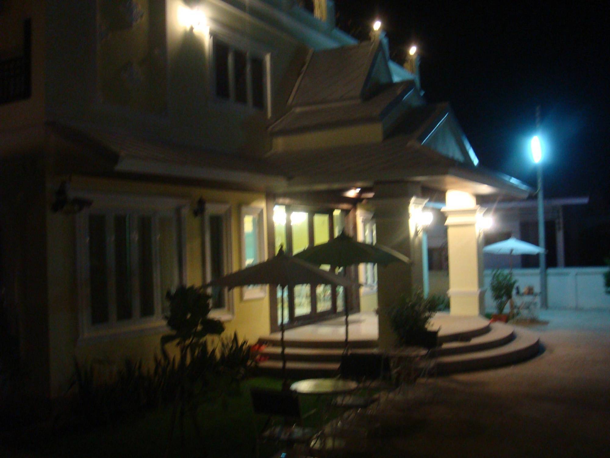 The Target Residence Chiang Rai Zewnętrze zdjęcie